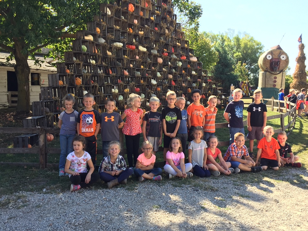 First Graders are at the Pumpkin Patch!